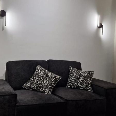 Heart Of Tirana Apartment Zewnętrze zdjęcie